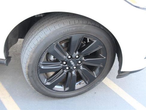 Used 2022 Lincoln Navigator Reserve image 50