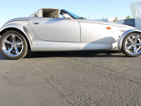 Used 2001 Plymouth Prowler RWD image 15