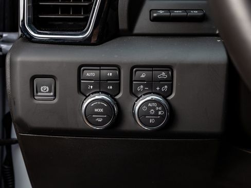 Used 2025 GMC Sierra 1500 Denali image 22