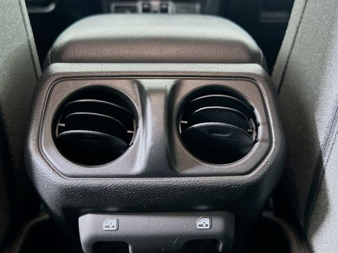 Used 2024 Jeep Wrangler Unlimited AWD/4WD image 26