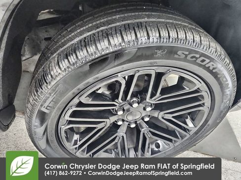 Used 2024 Jeep Wagoneer Series II image 28