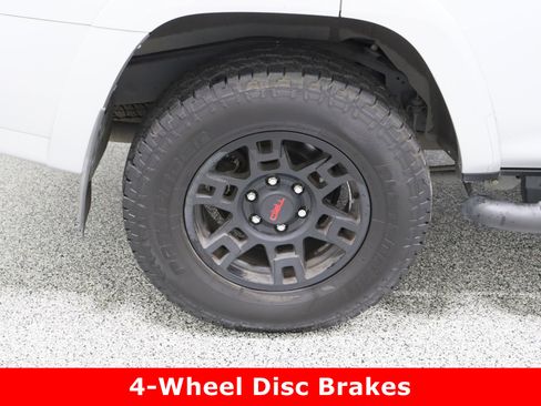 Used 2022 Toyota 4Runner SR5 Premium image 6