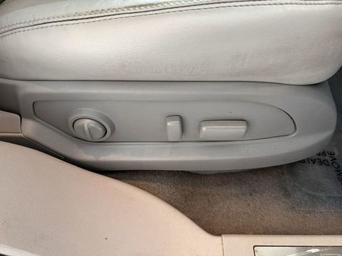 Used 2017 Buick Enclave Leather image 22