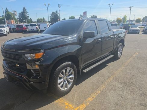 Used 2022 Chevrolet Silverado 1500 Custom AWD/4WD image 7