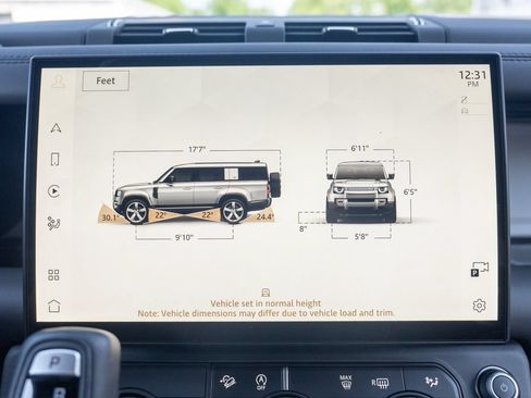 Certified 2026 Land Rover Defender 130 X-Dynamic SE AWD/4WD image 28