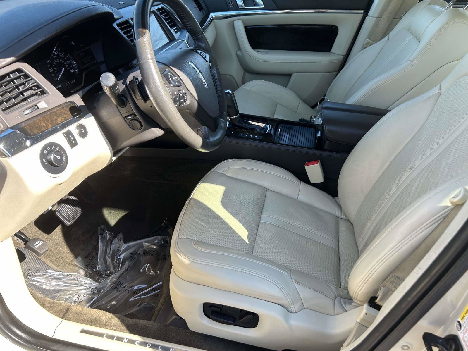 Used 2016 Lincoln MKS w/ Equipment Group 101A FWD image 19