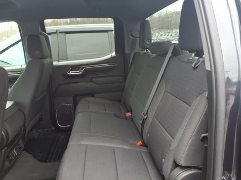 Used 2023 Chevrolet Silverado 1500 LT AWD/4WD image 8