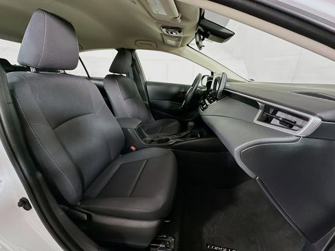 Used 2024 Toyota Corolla LE FWD image 28