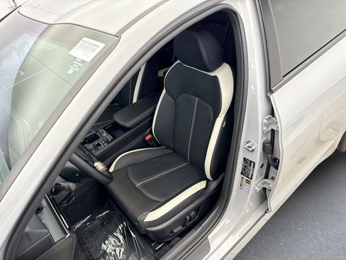 Used 2025 Kia K5 GT-Line image 11