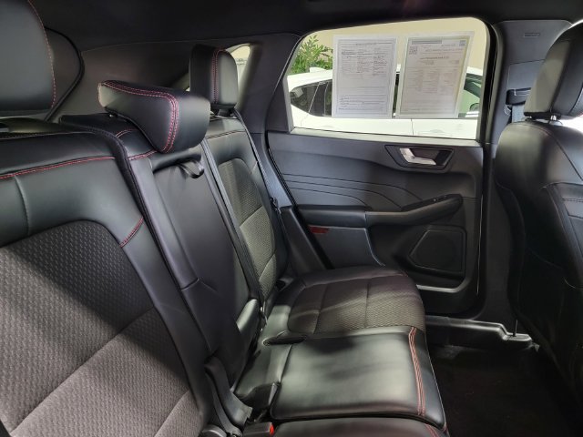 Used 2023 Ford Escape ST-Line w/ Tech Pack #1 AWD/4WD image 14