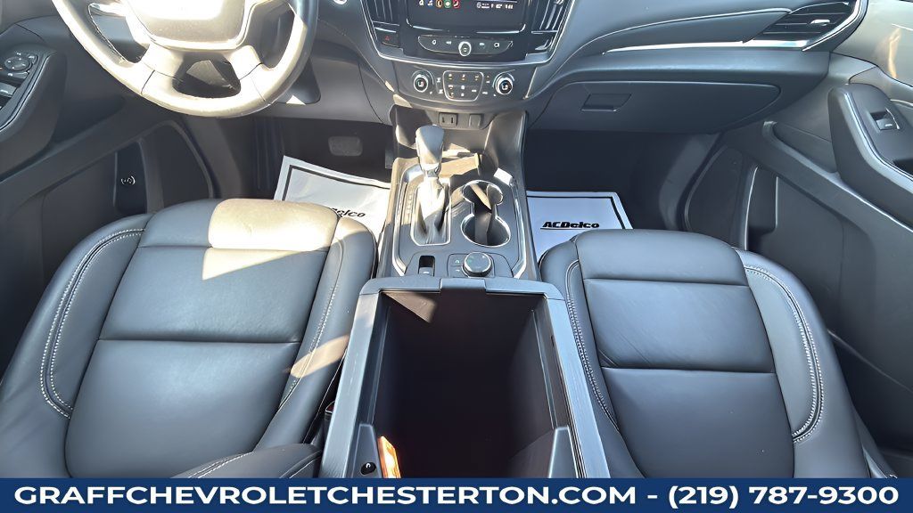 Used 2023 Chevrolet Traverse LT w/ Rear Camera Mirror Package AWD/4WD image 44