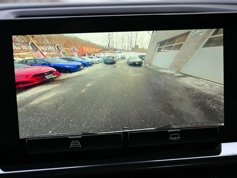 Used 2025 GMC Sierra 1500 SLT image 25