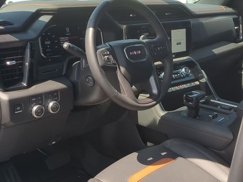 Used 2026 GMC Sierra 1500 AT4 w/ AT4 Preferred Package AWD/4WD image 10