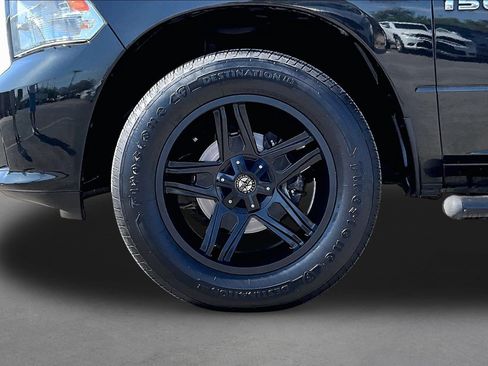 Used 2015 RAM 1500 Express AWD/4WD image 8