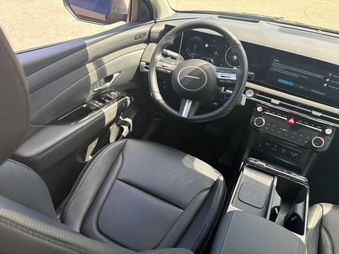 Used 2025 Hyundai Tucson Limited AWD/4WD image 20