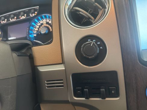 Used 2013 Ford F150 Lariat w/ HD Payload Pkg image 26