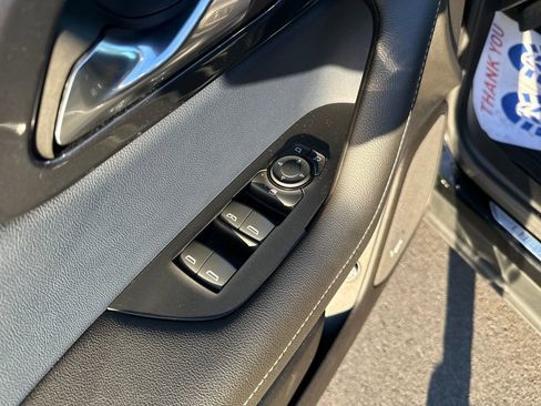 Used 2024 Chevrolet Blazer RS w/ Enhanced Convenience Package image 16