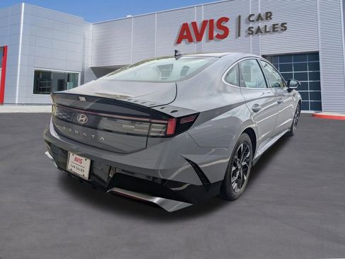 Used 2025 Hyundai Sonata SEL FWD image 6
