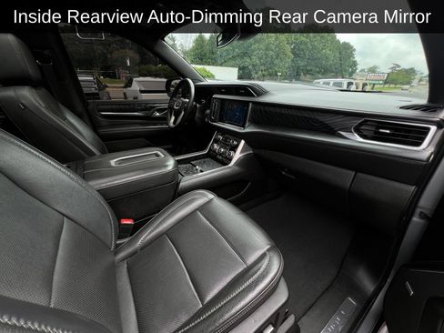 Used 2023 GMC Yukon XL Denali AWD/4WD image 21