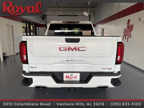 Used 2021 GMC Sierra 1500 AT4 AWD/4WD image 3