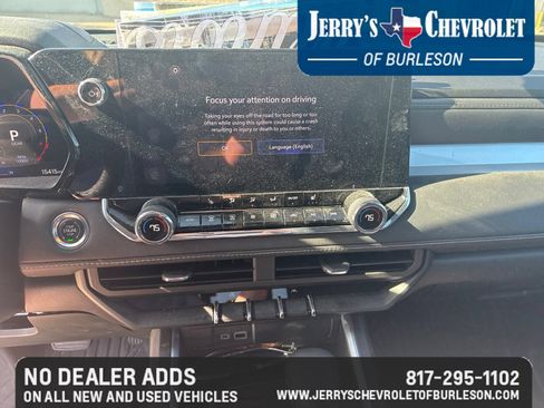 Used 2025 Chevrolet Colorado LT w/ LT Convenience Package AWD/4WD image 14