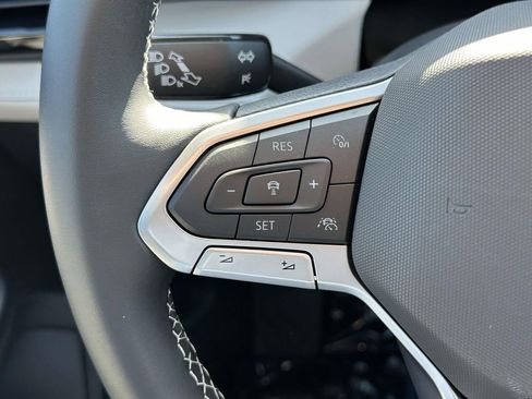 New 2025 Volkswagen Taos S FWD image 17