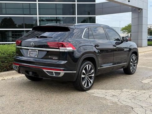 Used 2022 Volkswagen Atlas Cross Sport SEL Premium R-Line AWD/4WD image 3