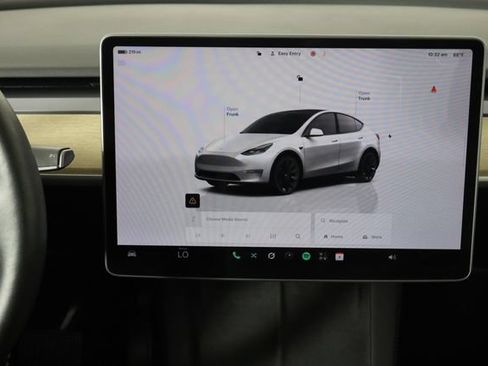 Used 2023 Tesla Model Y Long Range AWD/4WD image 22