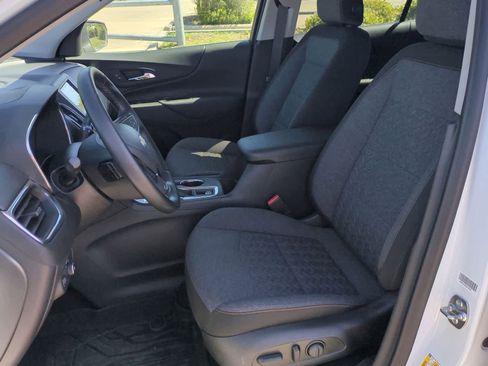 Used 2024 Chevrolet Equinox LT w/ LPO, Floor Liner Package FWD image 18
