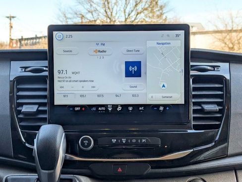 Used 2023 Ford Transit 350 XLT image 21