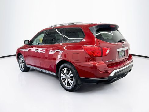 Used 2018 Nissan Pathfinder SV AWD/4WD image 5