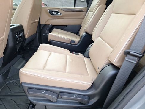 Used 2021 Chevrolet Tahoe Premier AWD/4WD image 30