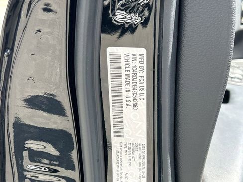 Used 2025 Dodge Durango GT AWD/4WD image 35