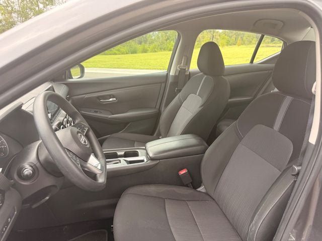 Used 2025 Nissan Sentra SV FWD image 10