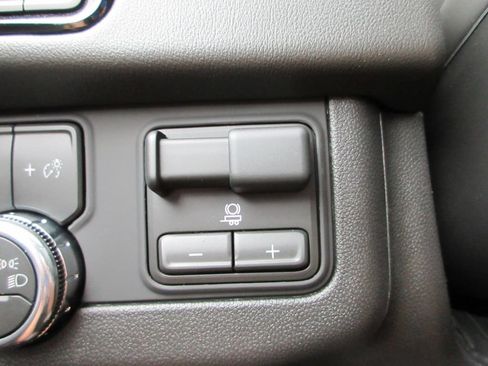 New 2026 GMC Yukon AT4 w/ AT4 Premium Plus Package AWD/4WD image 20