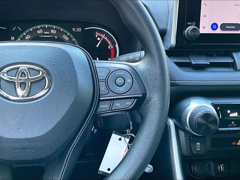 Used 2024 Toyota RAV4 LE FWD image 24
