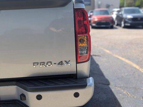 Used 2020 Nissan Frontier PRO-4X w/ Pro-4x Utility Package AWD/4WD image 10