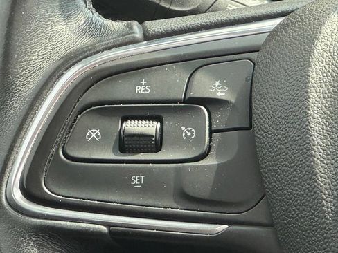 Used 2020 Buick Encore GX Select w/ Experience Buick Package FWD image 16