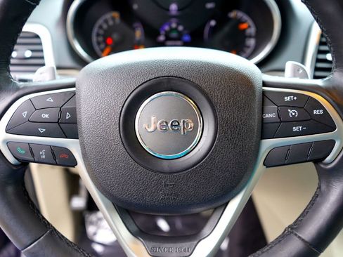 Used 2015 Jeep Grand Cherokee Laredo w/ Quick Order Package 23E image 12