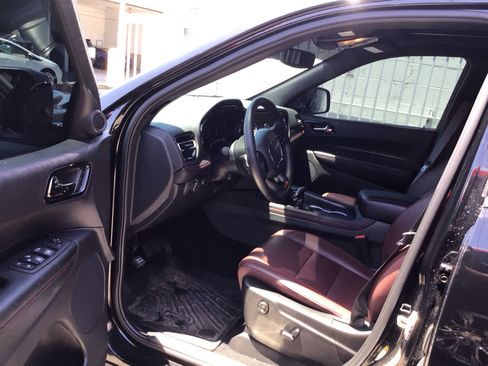 Used 2025 Dodge Durango GT AWD/4WD image 5