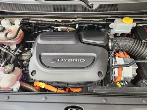 Used 2020 Chrysler Pacifica Limited w/ Advanced Safetytec Group image 29