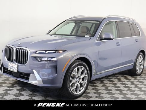 Used 2025 BMW X7 xDrive40i AWD/4WD image 1