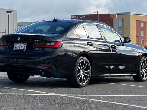 Used 2019 BMW 330i Sedan w/ Convenience Package image 3