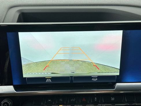 Used 2023 Chevrolet Silverado 1500 LT image 12