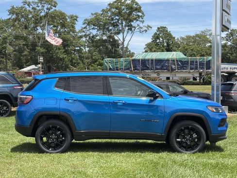New 2026 Jeep Compass Latitude AWD/4WD image 6