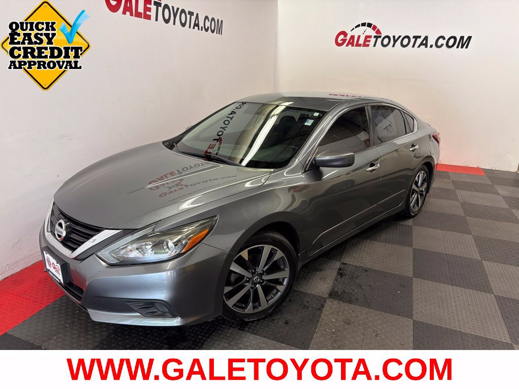 Used 2017 Nissan Altima 2.5 SR FWD image 1