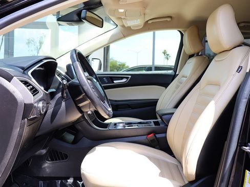 Used 2021 Ford Edge SEL w/ Cargo Accessory Package AWD/4WD image 38