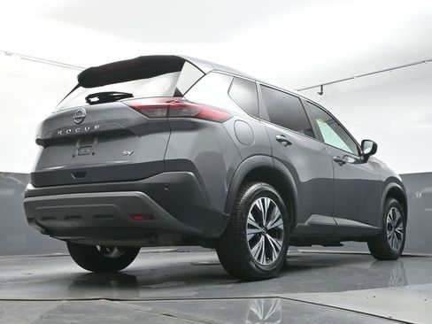 Used 2023 Nissan Rogue SV image 35