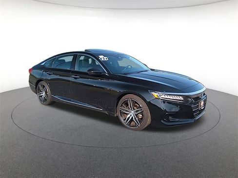 Used 2022 Honda Accord Touring image 1
