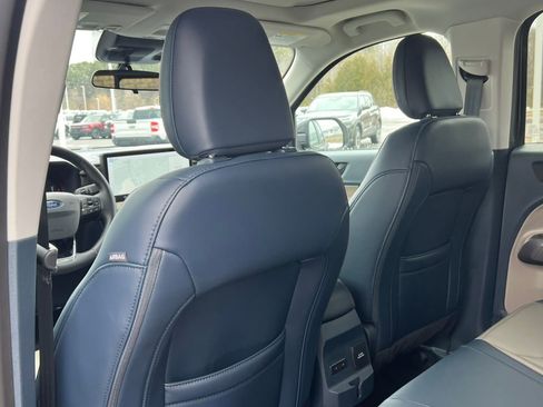 New 2026 Ford Maverick Lariat w/ 4K Tow Package AWD/4WD image 34